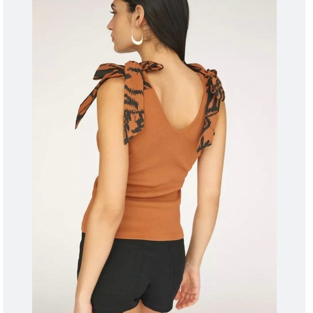 Maeve by ANTHROPOLOGIE Tan Sleeveless Top with Patterned Bow Accents